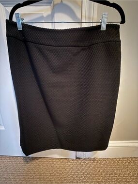 Kasper Black Textured Pencil Skirt